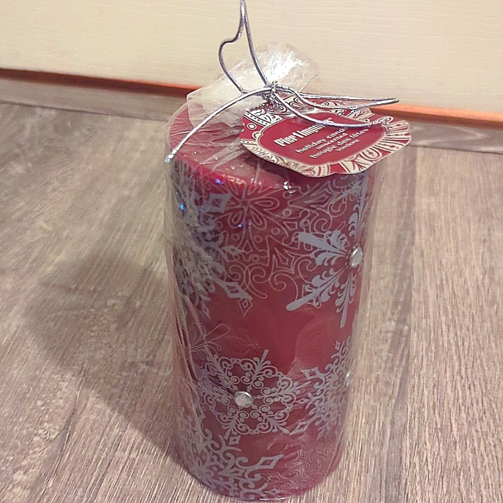 Pier 1 Imports Snowflake Holiday Candle NWT
